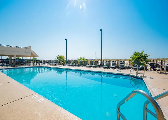 Apartment Island Winds West 172