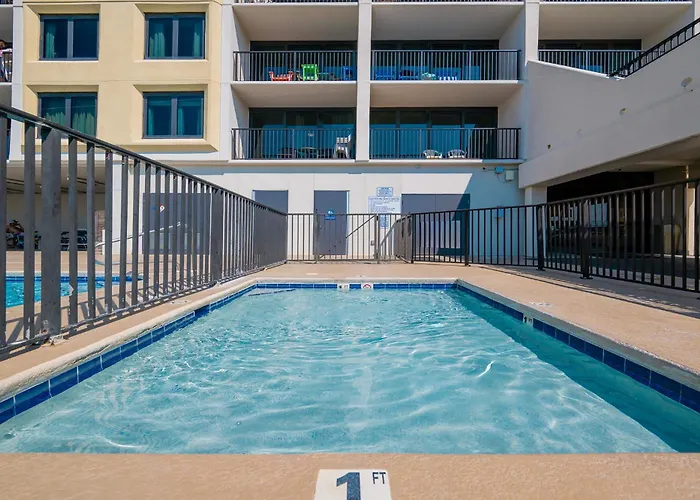 Apartment Island Winds West 172 *